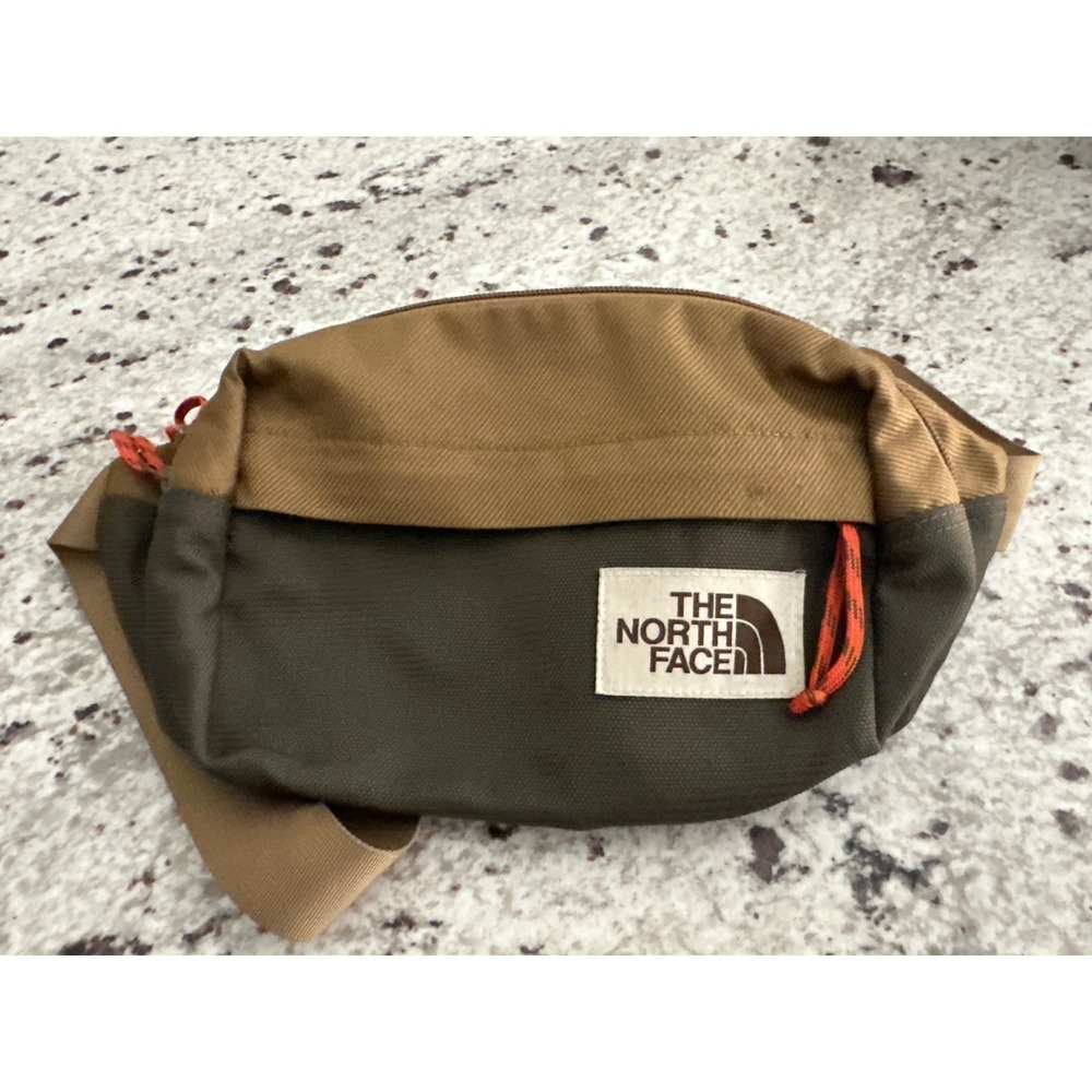 The North Face Berkeley Lumbar Pack Fanny Pack Green Tan Gorpcore